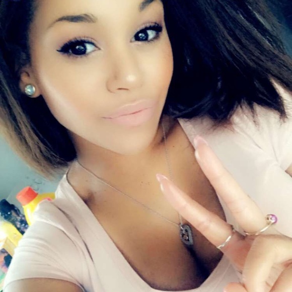 Meet your Posher, Deira - Picture 1 of 4